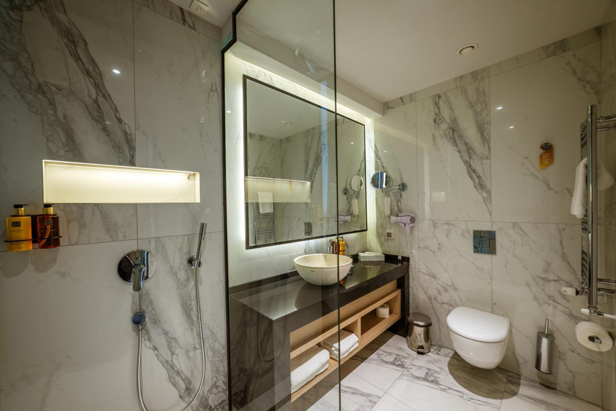 Hotel Imperial Conference & Spa بودفا المظهر الخارجي الصورة