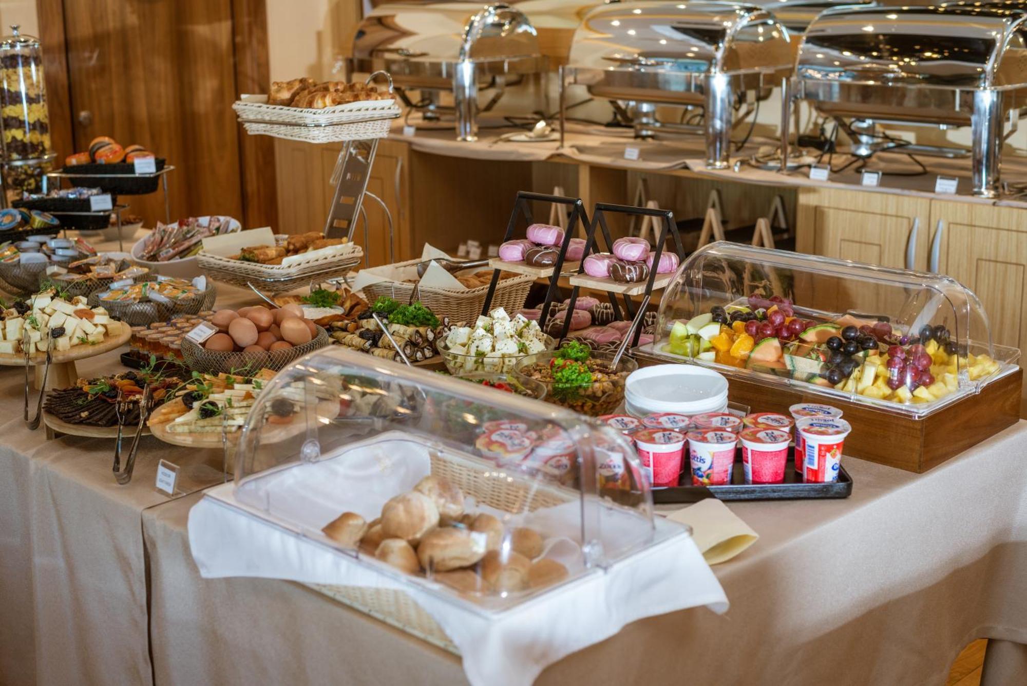 Hotel Imperial Conference & Spa بودفا المظهر الخارجي الصورة