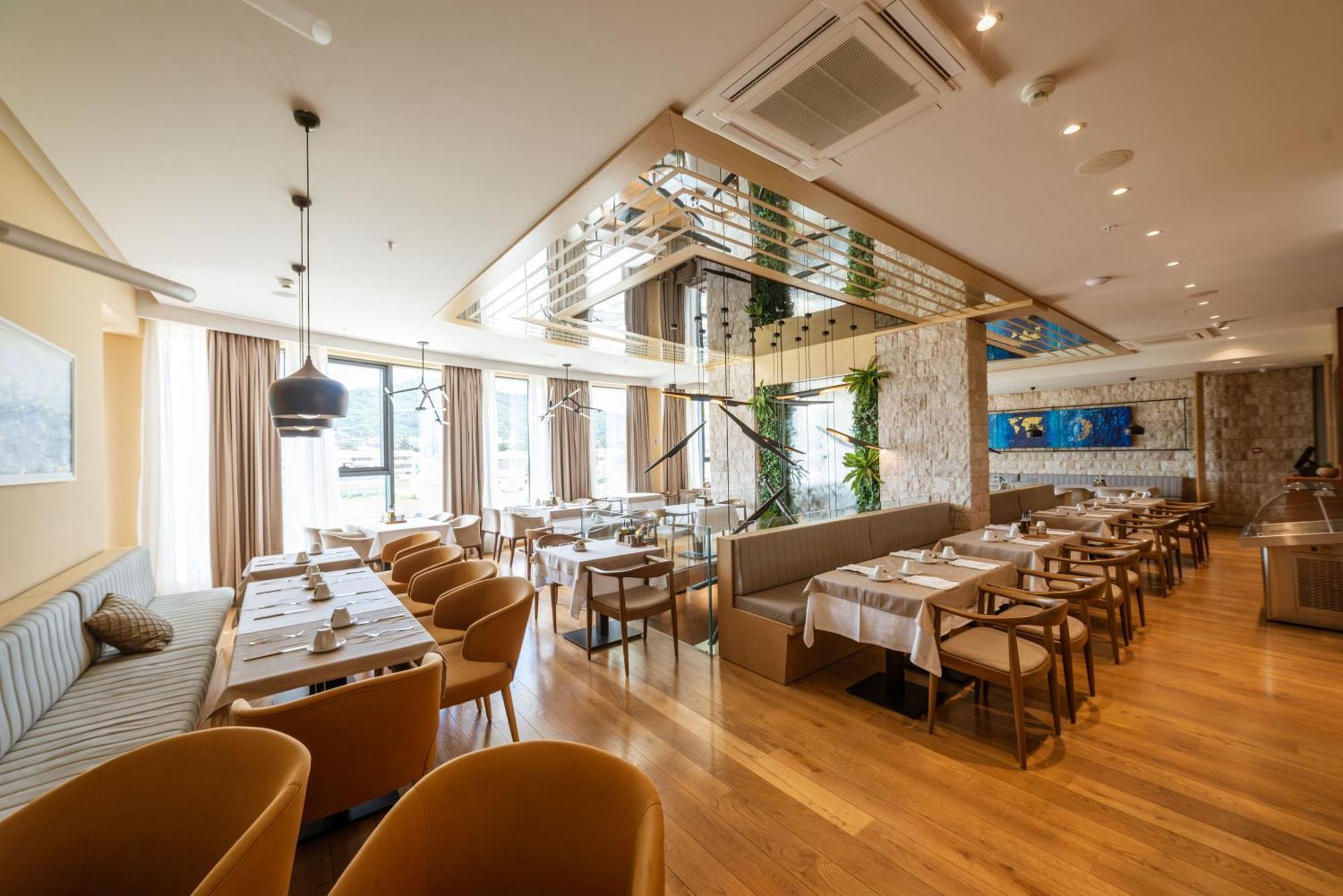 Hotel Imperial Conference & Spa بودفا المظهر الخارجي الصورة